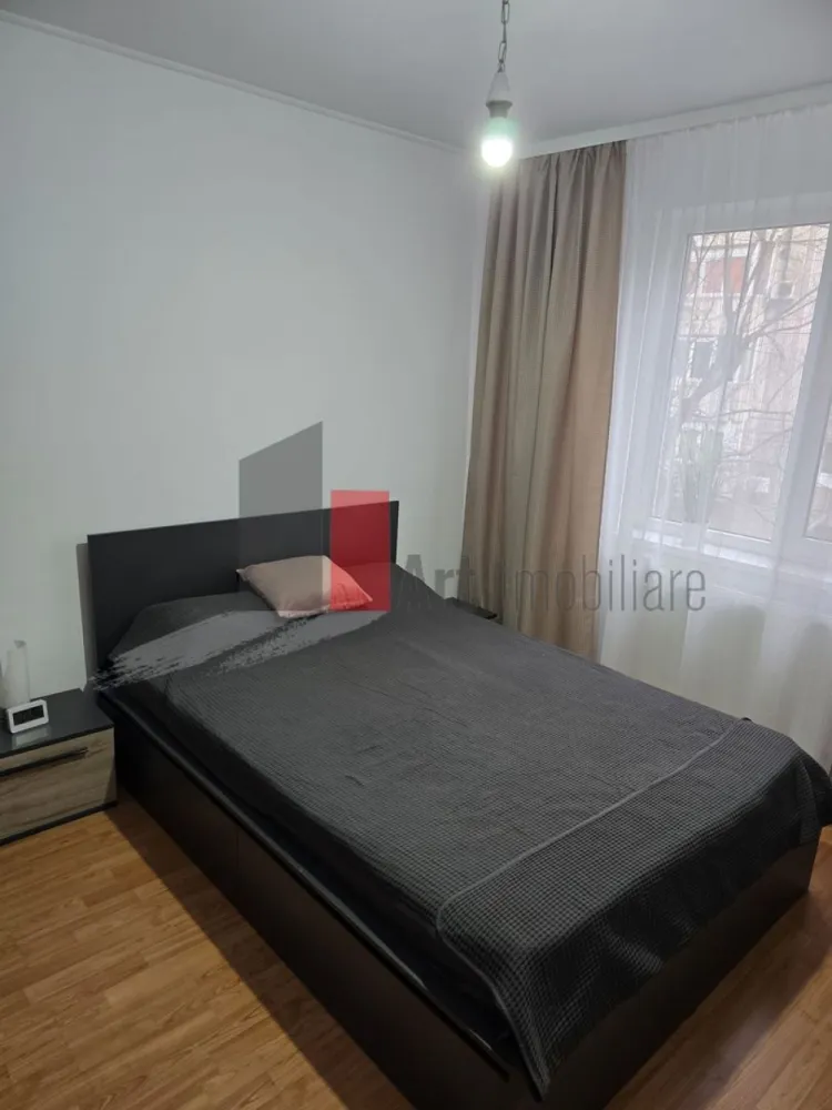 Vânzare apartament decomandat 3 camere Șos. Berceni - Apărătorii Patriei