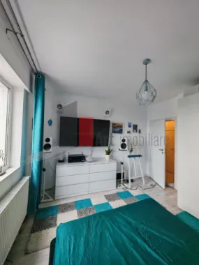 Apartament cu doua camere de vanzare -Pacii-cu centrala-mobilat si utilat