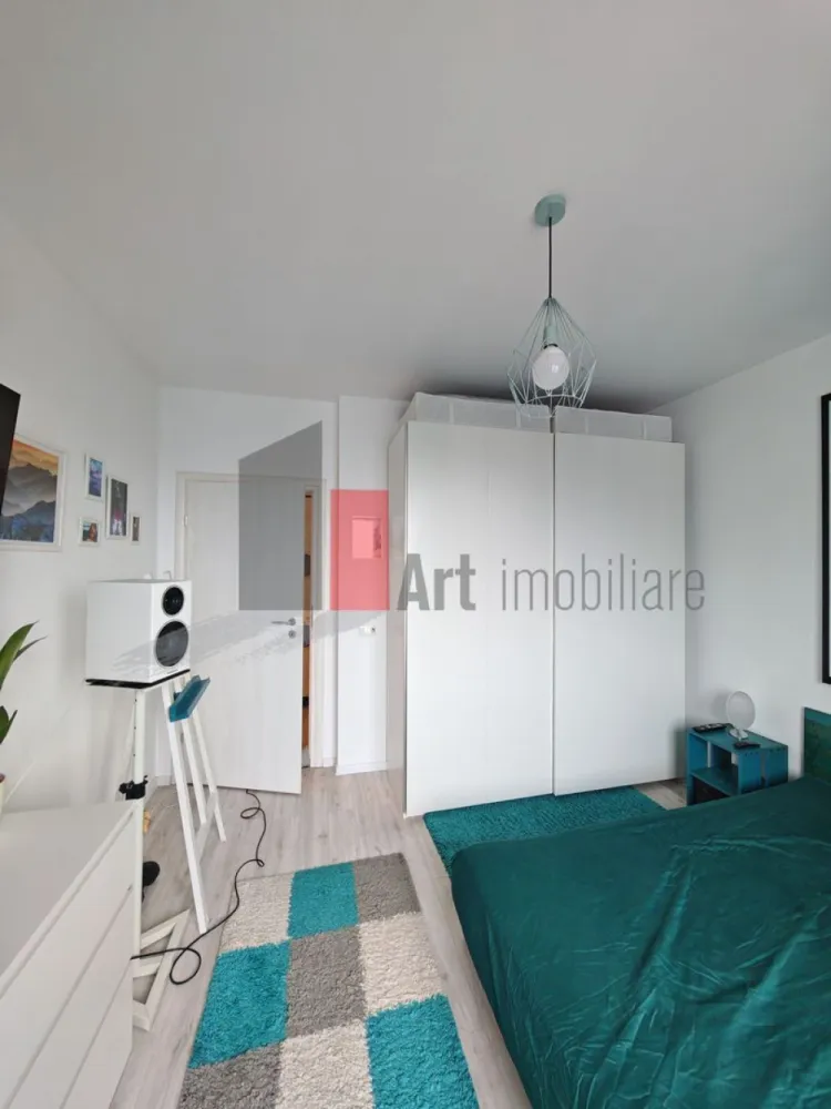 Apartament cu doua camere de vanzare -Pacii-cu centrala-mobilat si utilat