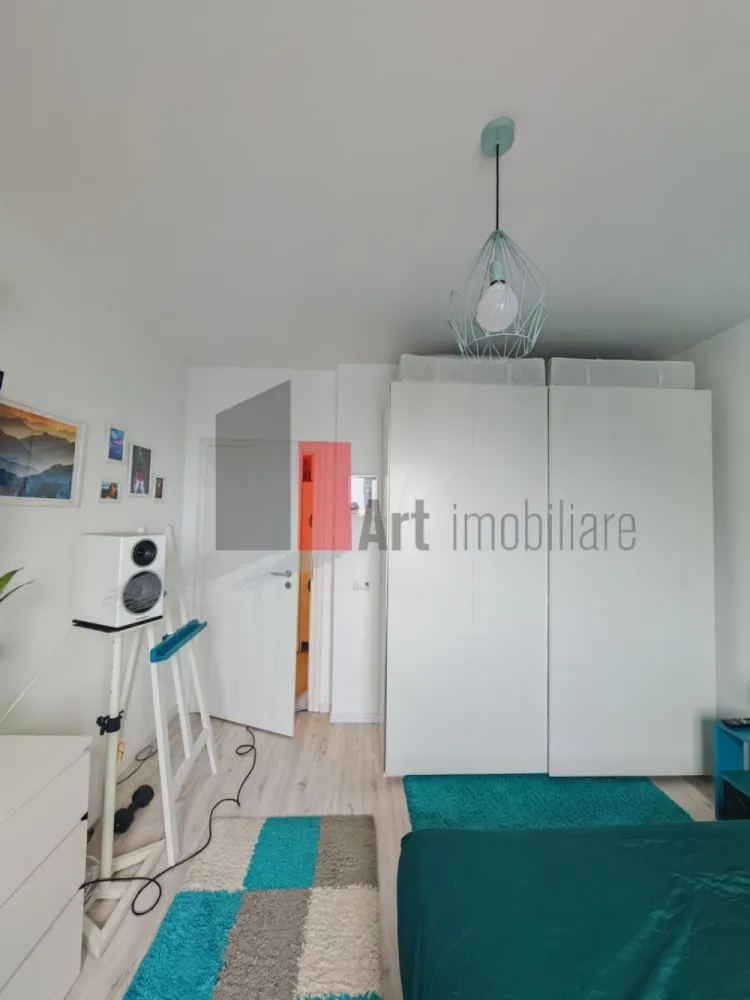 Apartament cu doua camere de vanzare -Pacii-cu centrala-mobilat si utilat
