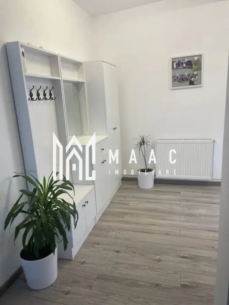 Apartament 4 camere | Terasa | Balcon | 136MP | Arhitectilor - MAAC Imobiliare va prezinta un apartament tip Penthouse cu 4 camere, situat într-un imobil de construcție nouă in zona Arhitectilor. Suprafață și compartimentare: Living spațios Bucătărie separată, complet utilată 2 băi moderne, echipate cu dotări de calitate Terasa acoperită, cu un grătar integrat și loc de luat masa Două balcoane generoase Dotări și finisaje: Se vinde mobilat și complet utilat, exact ca în poze, oferind un aspect modern și funcțional. Geamuri termopan pentru izolație termică și fonică de calitate superioară. Încălzire proprie prin centrală termică. Facilități ale imobilului: Loc de parcare inclus în preț Imobil nou, cu izolație termică modernă, reducând costurile de întreținere și asigurând o atmosferă plăcută indiferent de sezon. Localizare și avantaje: Zona Arhitecților este cunoscută pentru facilitățile excelente: Magazine la câteva minute distanță pentru cumpărături rapide și eficiente. Parcuri și spații verzi, ideale pentru recreere. Stație de autobuz în apropiere, facilitând accesul către alte părți ale orașului. Farmacii și alte servicii esențiale la distanță mică, oferind un plus de confort. Pentru mai multe detalii precizati telefonic ca ati vazut anuntul cu ID: CP2108511 }}
