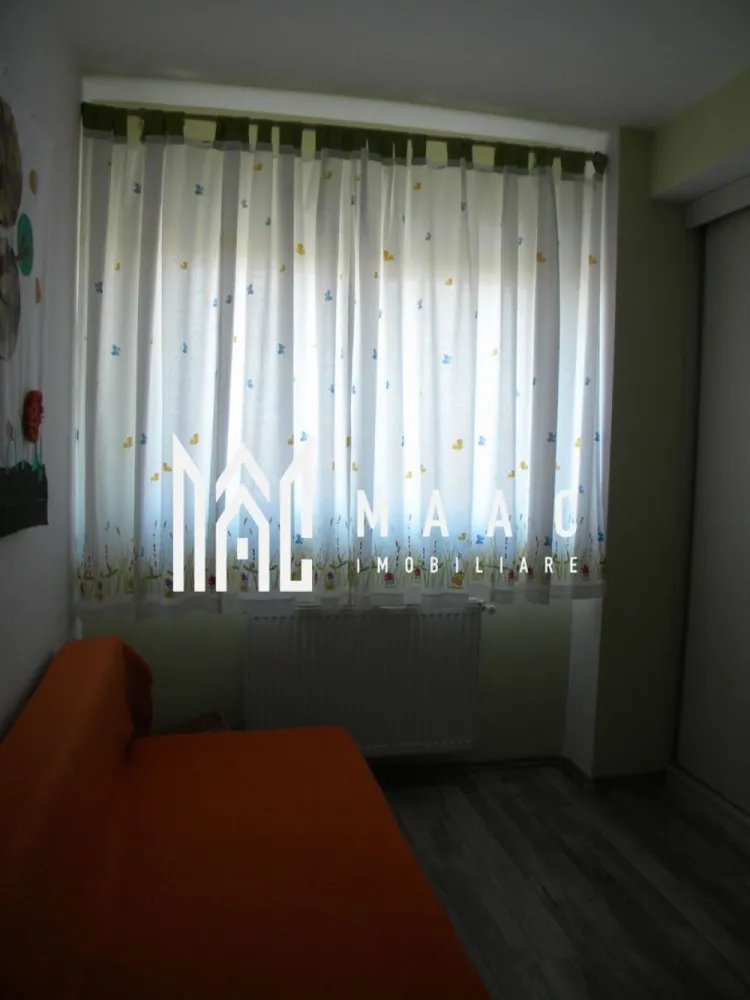 Apartament 4 camere I Decomandat I Loc parcare I Turnisor