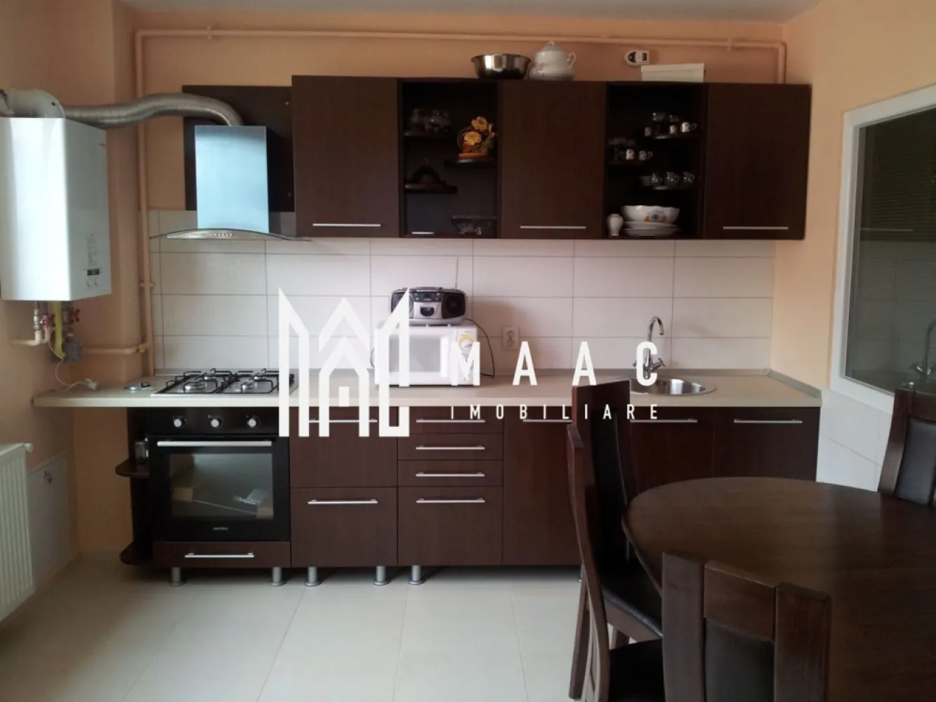 Apartament 4 camere I Decomandat I Loc parcare I Turnisor