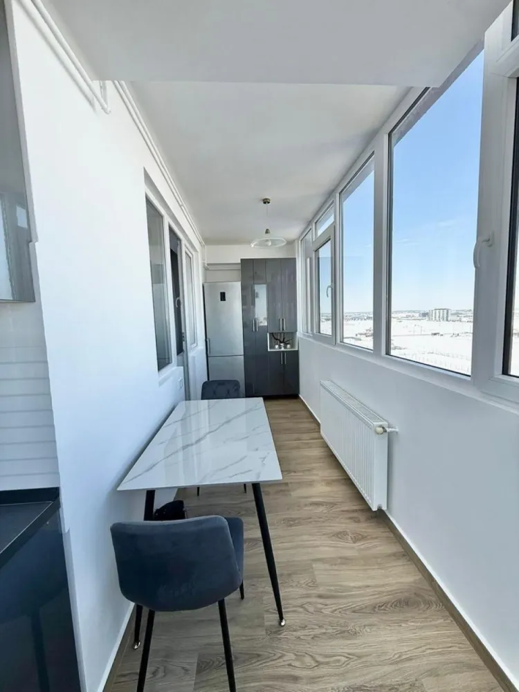 Apartament 3 camere Militari Residence complet mobilat si utilat - Vă prezentăm un apartament de 3 camere situat în Militari Residence, ideal pentru cei care își doresc confort, eleganță și mutare imediată 🏡

Proprietatea este amplasată la etajul 6 din 8 și se remarcă prin finisaje premium și mobilier modern, atent ales pentru a oferi un ambient plăcut și funcțional ✨

Detalii proprietate:
• 3 camere spațioase 🛋️
• Etaj 6 din 8 🌇
• Finisaje premium ✔️
• Complet mobilat și utilat modern 🪑
• Disponibil pentru mutare imediată 🔑

Avantaje:
• Design modern, cu atenție la detalii și materiale de calitate superioară
• Spații bine compartimentate, ideale pentru familie sau cuplu
• Lumină naturală din abundență pe tot parcursul zilei ☀️
• Situat într-o zonă dezvoltată, cu acces rapid la magazine, restaurante și transport 🛒🚇

Apartamentul este alegerea perfectă pentru cei care caută o locuință gata de mutare, fără investiții suplimentare, într-o zonă în continuă dezvoltare 📈

Pentru mai multe detalii sau pentru programarea unei vizionări, sunați acum