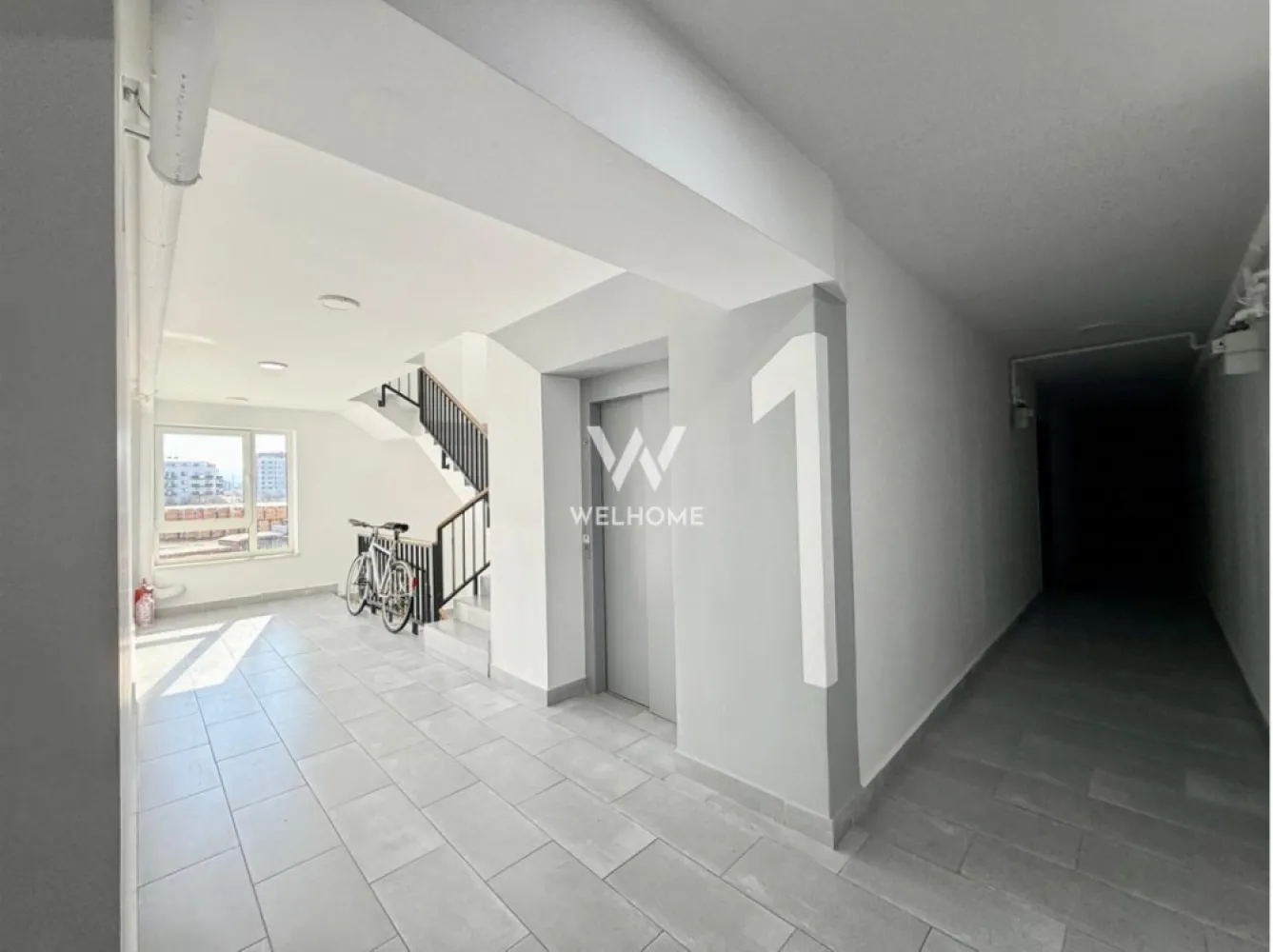 Apartament decomandat, etaj 1, bloc cu lift - loc de parcare -