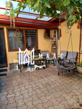 Casa 4 camere | Curte proprie | Central