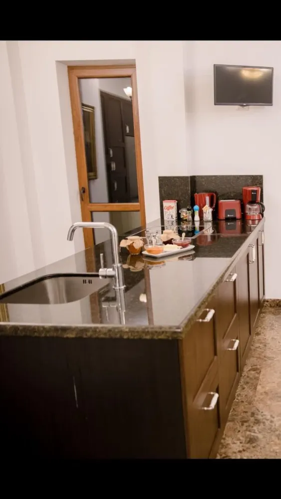 Universitate apartament 5 camere 220 mp de inchiriat