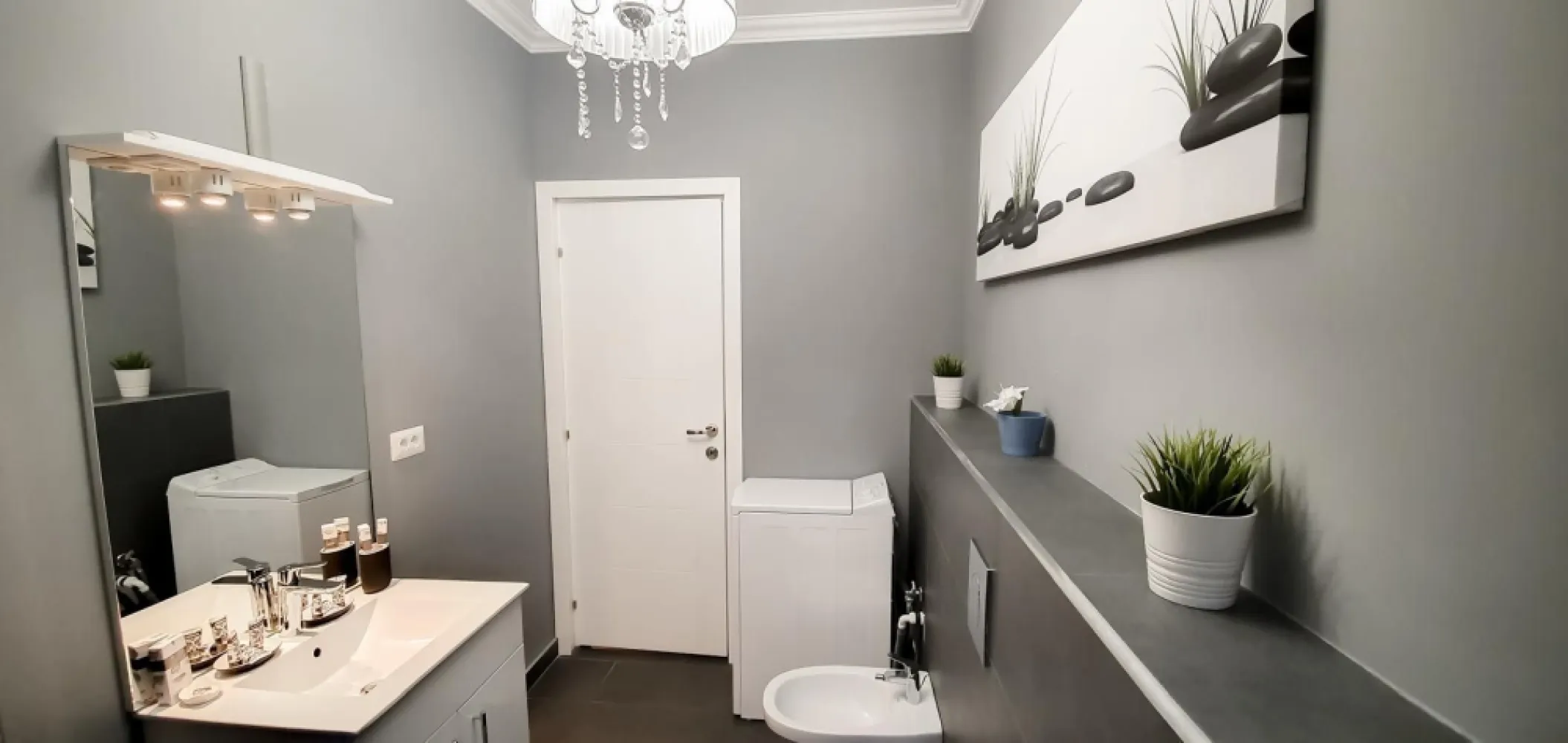 Universitate apartament 5 camere 220 mp de inchiriat