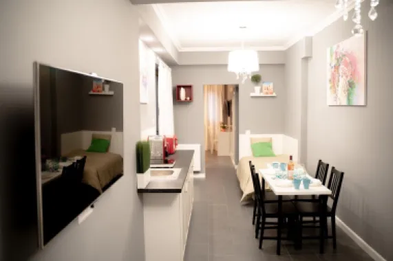 Universitate apartament 5 camere 220 mp de inchiriat