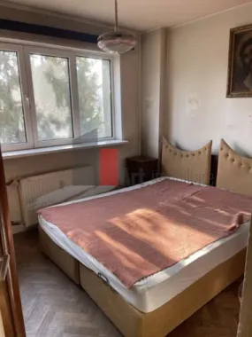 APARTAMENT 3 CAMERE -IANCU DE HUNEDOARA/ LANGA GUVERN