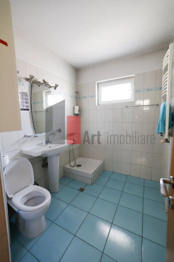 VILA IN DOMENII LOCATIE EXCELENTA