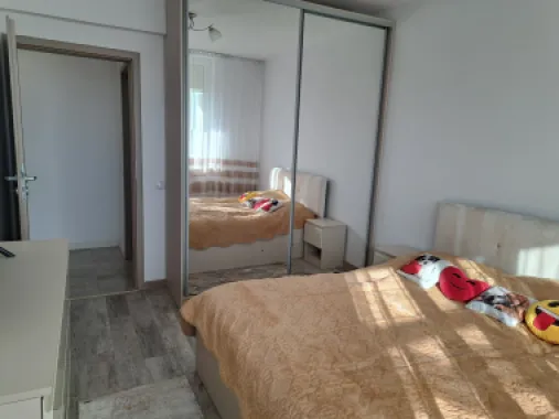 Vand apartament 3 camere complex Adm - Nazuintei - Leroy Merlin