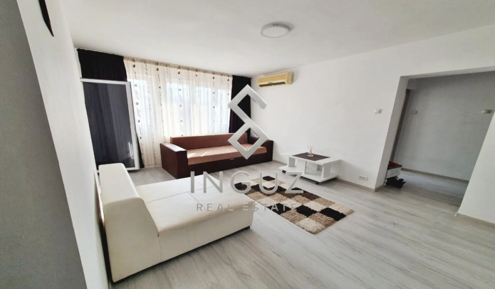 De închiriat – Apartament 2 camere decomandat | Metrou 1 Decembrie 191 - De închiriat – Apartament 2 camere decomandat | Metrou 1 Decembrie 1918

Apartament complet mobilat și utilat, situat într-o zonă foarte bună, la doar 2 minute de mers pe jos până la stația de metrou 1 Decembrie 1918, pe Strada Jean Steriadi nr. 1.

Detalii proprietate:
• 2 camere decomandate
• Etaj 4 din 10
• Loc de parcare inclus
• Apartament curat, bine întreținut

Dotări:
• Mobilat și utilat complet
• 2 televizoare
• 2 aparate de aer condiționat
• Internet RCS
• Saltea nouă
• Canapea extensibilă
• Contorizare individuală (apometre + repartitoare)

Condiții:
• Se acceptă animale de companie (doar pisică)
• Ideal pentru cuplu sau familie

Preț: 450 € / lună
Comision agenție: 50% din chiria lunară (o singură dată)

INGUZ Real Estate
📱 +40 774 017 567 (WhatsApp)
📱 +40 724 922 092
✉️ info.inguzrealestate.com
