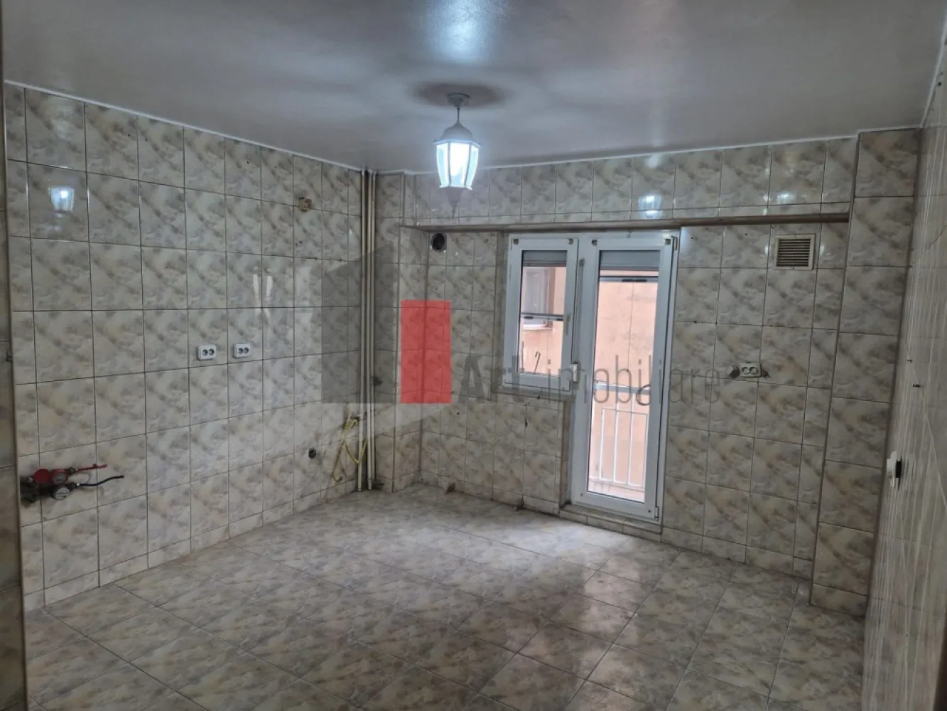 Vanzare apartament 4 camere Lujerului