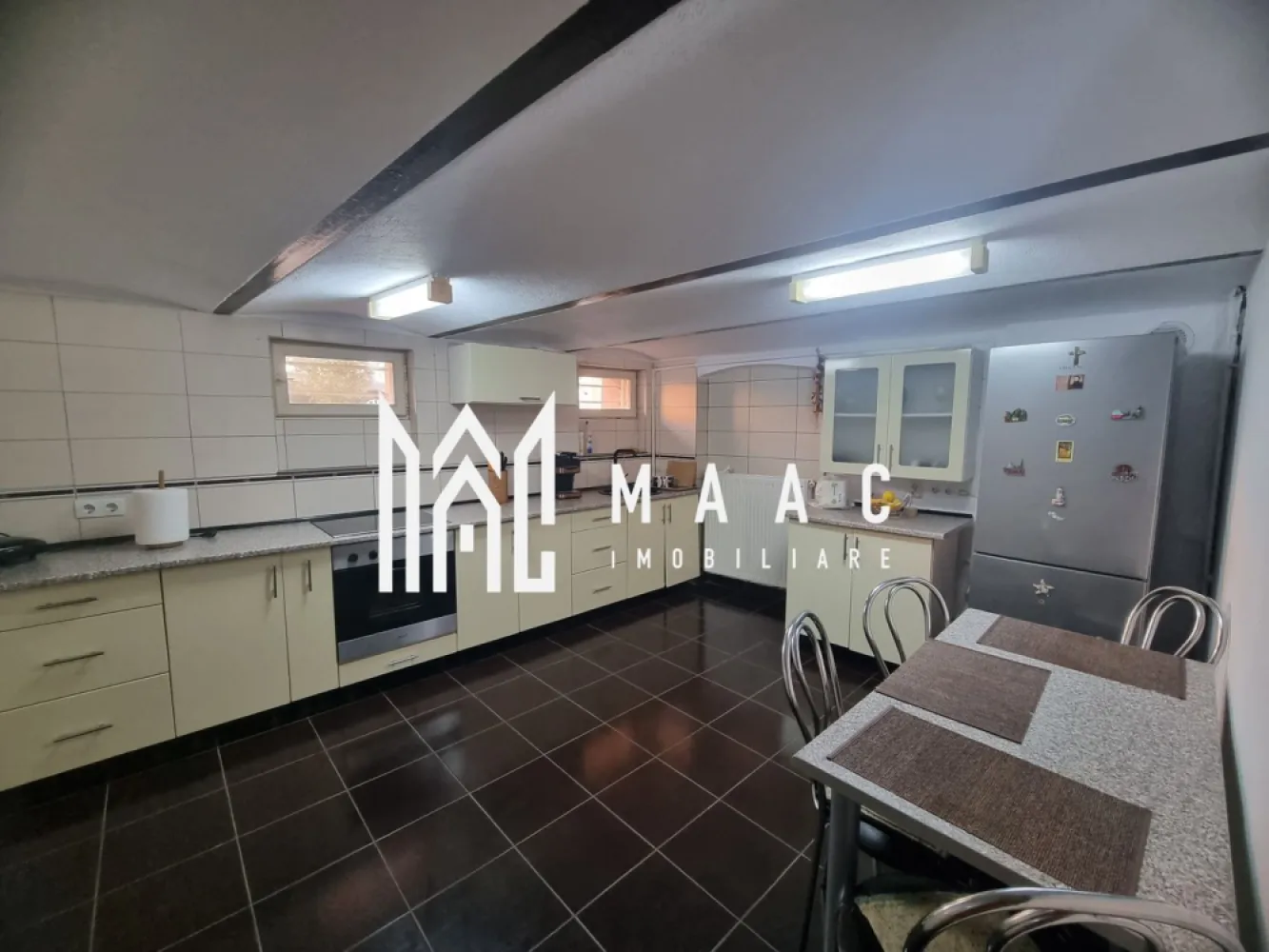 Casa 5 Camere | Curte | Pivniță | Turnișor