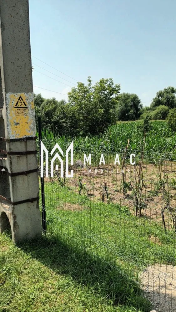 Vand teren intravilan | 1.638 mp | Bungard - MAAC Imobiliare vă oferă spre vânzare un teren intravilan situat în satul Bungard, județul Sibiu. Detalii Teren: Suprafață: 1638 mp Deschidere: 27 m Utilități: Apă, gaz și canalizare la 50 de metri Avantaje: Terenul se poate parcela, oferind flexibilitate pentru diverse proiecte Pentru mai multe detalii și pentru a programa o vizionare, vă rugăm să ne contactați precizând ID: CP2086407 }}