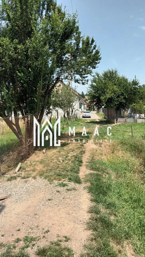 Vand teren intravilan | 1.638 mp | Bungard - MAAC Imobiliare vă oferă spre vânzare un teren intravilan situat în satul Bungard, județul Sibiu. Detalii Teren: Suprafață: 1638 mp Deschidere: 27 m Utilități: Apă, gaz și canalizare la 50 de metri Avantaje: Terenul se poate parcela, oferind flexibilitate pentru diverse proiecte Pentru mai multe detalii și pentru a programa o vizionare, vă rugăm să ne contactați precizând ID: CP2086407 }}