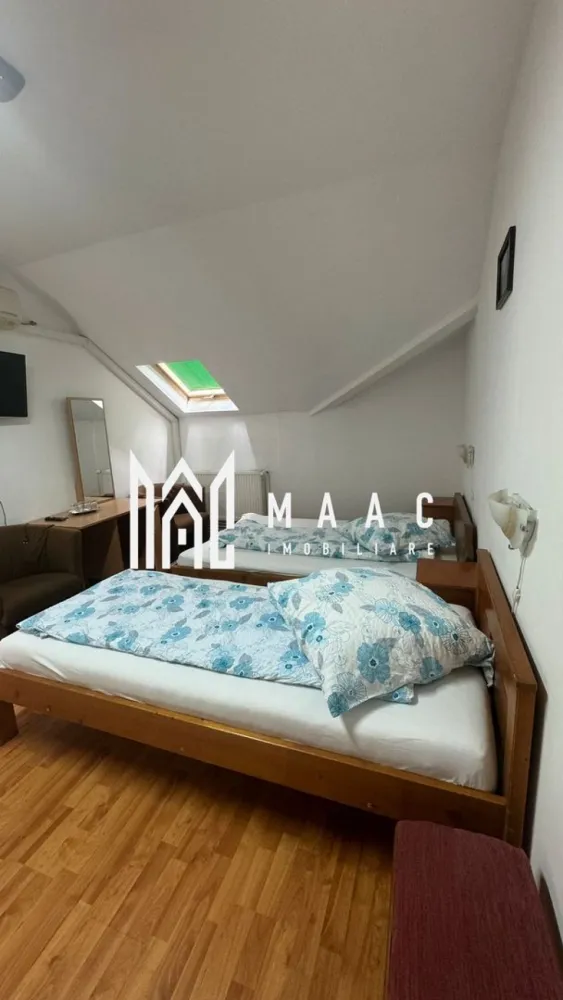 Pensiune la cheie | 229mpu/ nivel | 7 minute de centru sibiului - MAAC Imobiliare va oferă spre vanzare o pensiune complet utilata. Localizare: Sibiu Caracteristici și Dotări: Camere: 13 camere, fiecare cu baie proprie Spații comune: Bucătărie complet echipată Recepție/Bar pentru primirea oaspeților Terasă spațioasă pentru relaxare Birou/Oficiu: Spațiu dedicat pentru activitățile administrative Avantaje și Facilități: Confort: Fiecare cameră este dotată cu toate necesitățile pentru a oferi un sejur plăcut oaspeților Utilități: Pensiunea este echipată cu toate utilitățile necesare pentru funcționare, inclusiv 2 centrale proprii Siguranță: Scară de incendiu și autorizație ISU Design: Interior modern și funcțional, potrivit pentru o experiență turistică de calitate Oportunitate de Investiție: Profitabilitate: Ideală pentru investiție în domeniul turismului, având potențial ridicat datorită numărului mare de camere și facilităților oferite Localizare: Situată într-o zonă atractivă din Sibiu, care atrage turiști pe tot parcursul anului Pentru mai multe informații sau pentru a programa o vizionare, nu ezitați să ne contactați, specificand ID: CP2083185 }}