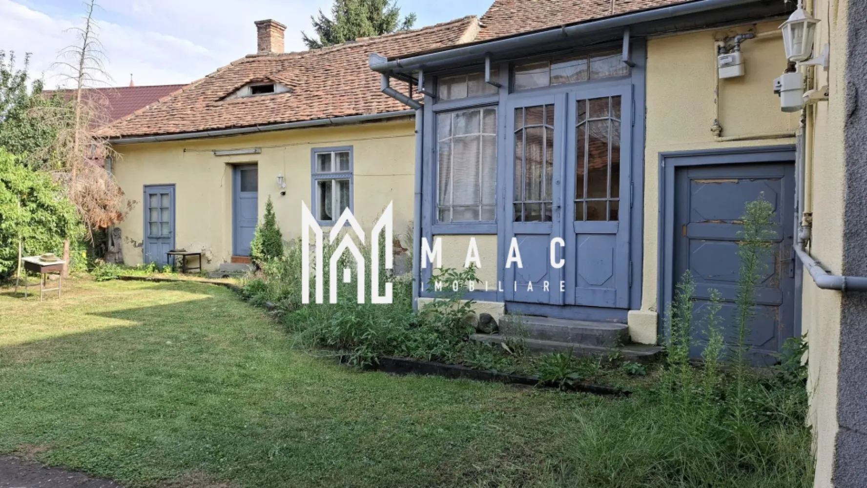 Casa cu 5 camere | 308 mp teren | Cisnadie