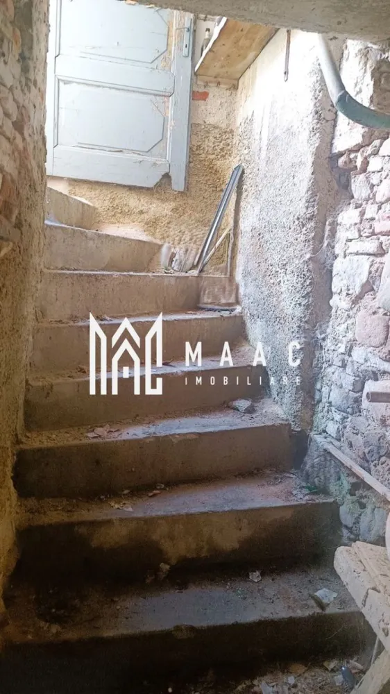 Casa cu 5 camere | 308 mp teren | Cisnadie