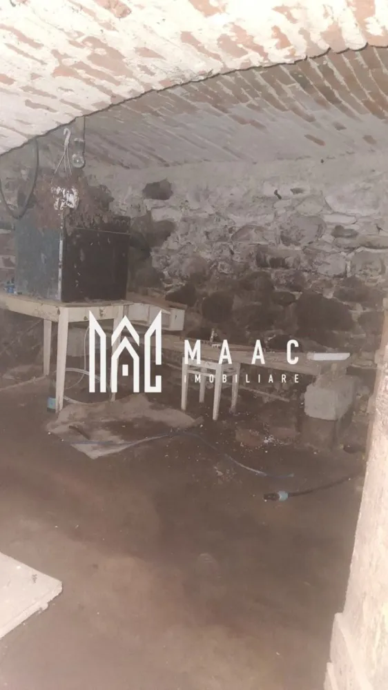 Casa cu 5 camere | 308 mp teren | Cisnadie