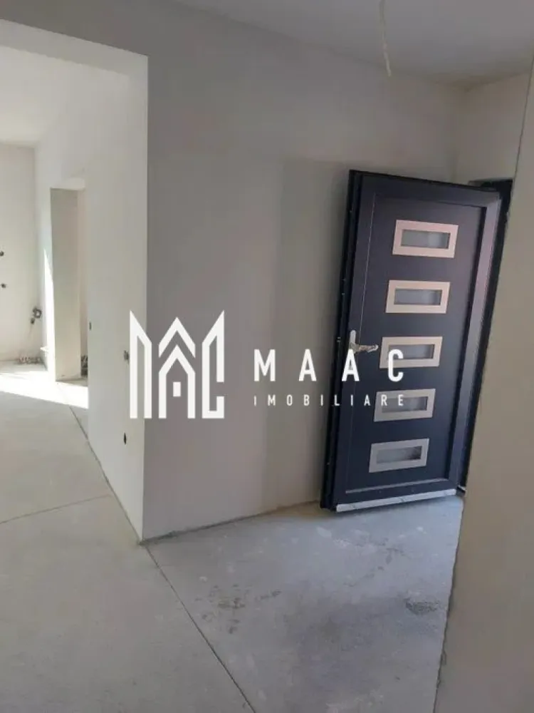 Casa 4 camere | D+P | Garaj | Curte | Pivnita | Selimbar - MAAC imobiliare va prezinta o casa situata in Selimbar formata din Demisol + Parter. Caracteristici generale: Suprafața utilă a casei: 160 mp Structură: Demisol + Parter Suprafața totală a terenului: 500 mp Amprenta casei: 180 mp Teren liber: 276 mp. Compartimentare: Demisol: Cameră tehnică: 17 mp Pivniță Garaj: 60 mp Parter: 3 camere: 18 mp fiecare Living: 30 mp Bucătărie: 15 mp 2 băi Exterior: Terasa: Situată în spatele casei, ideală pentru momente de relaxare și petrecere a timpului în aer liber Detalii suplimentare: Teren liber: 276 mp, oferind un spațiu generos pentru grădină, loc de joacă pentru copii sau alte amenajări exterioare. Avantaje și beneficii: Spațiu generos: Suprafața utilă de 160 mp și o compartimentare inteligentă asigură confort și funcționalitate pentru întreaga familie. Demisol util: Cameră tehnică, pivniță și garaj de 60 mp, oferind spații esențiale pentru depozitare și parcare. Zonă de zi: Livingul de 30 mp conectat cu bucătăria de 15 mp creează un spațiu deschis. Camere confortabile: Cele 3 camere de 18 mp fiecare oferă suficient spațiu pentru dormitoare, birouri sau camere pentru oaspeți. Băi: Două băi la parter, asigurând confort și comoditate. Teren liber: 276 mp de teren liber oferă multiple posibilități de amenajare exterioară. Pentru mai multe informații sau pentru a programa o vizionare, nu ezitați să ne contactați, specificand ID CP2058177 }}