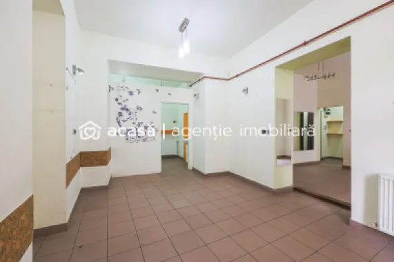 Spațiu comercial strada Episcopiei nr 1, Pregătit pt afacerea ta!