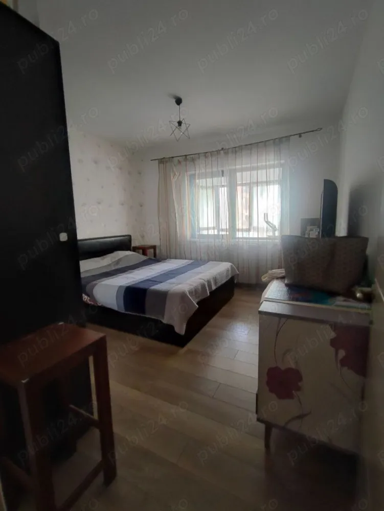 Ag BRASADAS vinde ap. 3 cam. in Complexul Newton Tătărași. - Agenția BRASADAS vinde apartament cu 3 camere, 2 bai, tip open space, 1 balcon tip loje situat în Complexul NEWTON Tatarasi. etajul 4 din 11 cu lift.

Orientare sud înspre curtea interioara .

Pentru mai multe oferte accesați www.brasadas.com