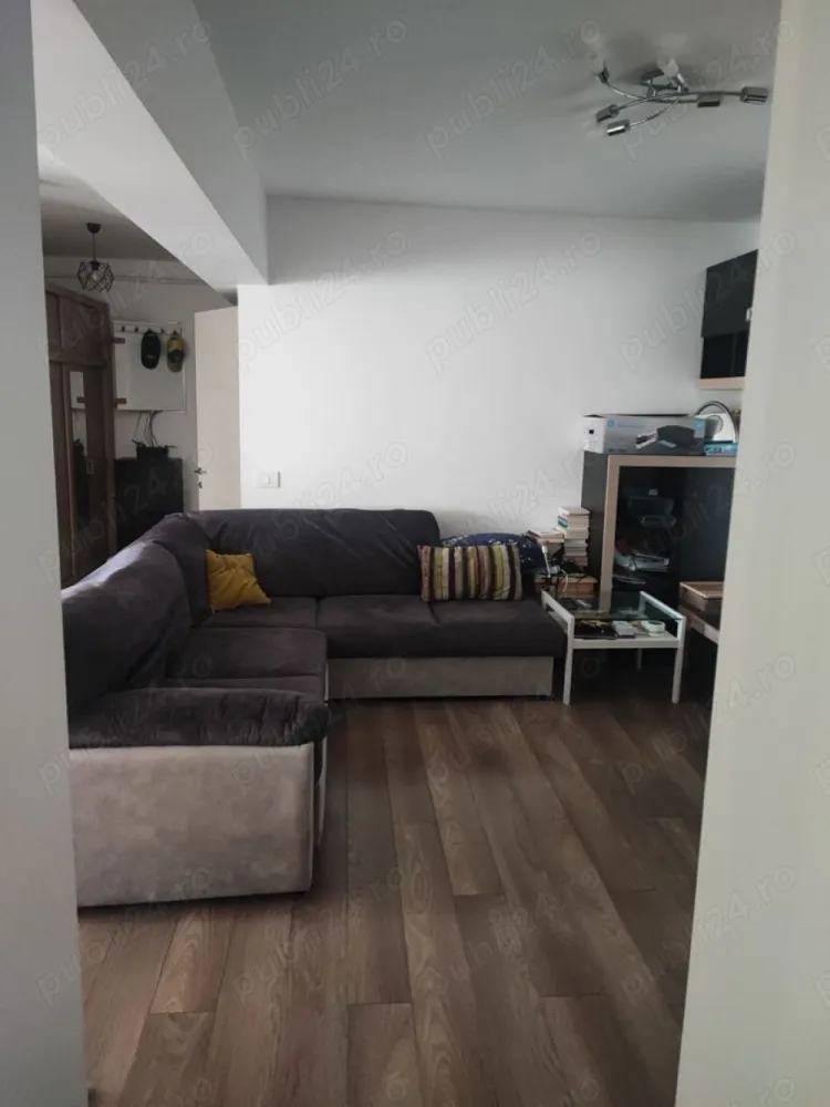 Ag BRASADAS vinde ap. 3 cam. in Complexul Newton Tătărași. - Agenția BRASADAS vinde apartament cu 3 camere, 2 bai, tip open space, 1 balcon tip loje situat în Complexul NEWTON Tatarasi. etajul 4 din 11 cu lift.

Orientare sud înspre curtea interioara .

Pentru mai multe oferte accesați www.brasadas.com