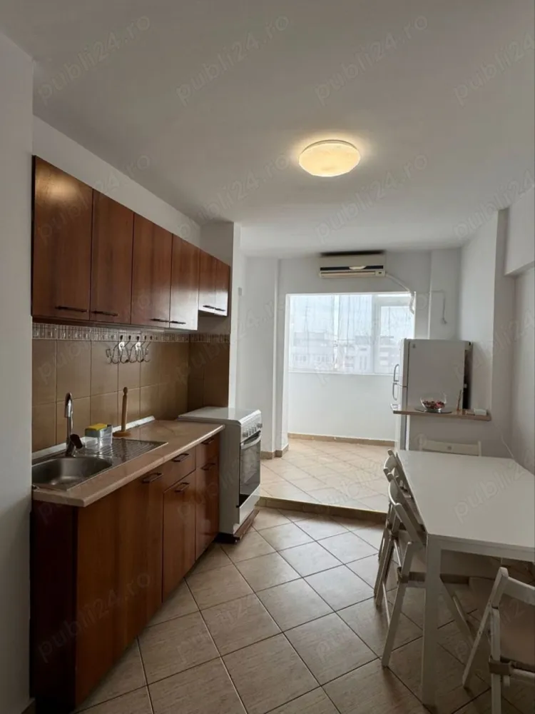 apartament de inchiriat - Apartament sector 1. Perfect pentru o familie, spațios și mobilat. la trei minute de metrou Basarab, foarte bine poziționat.