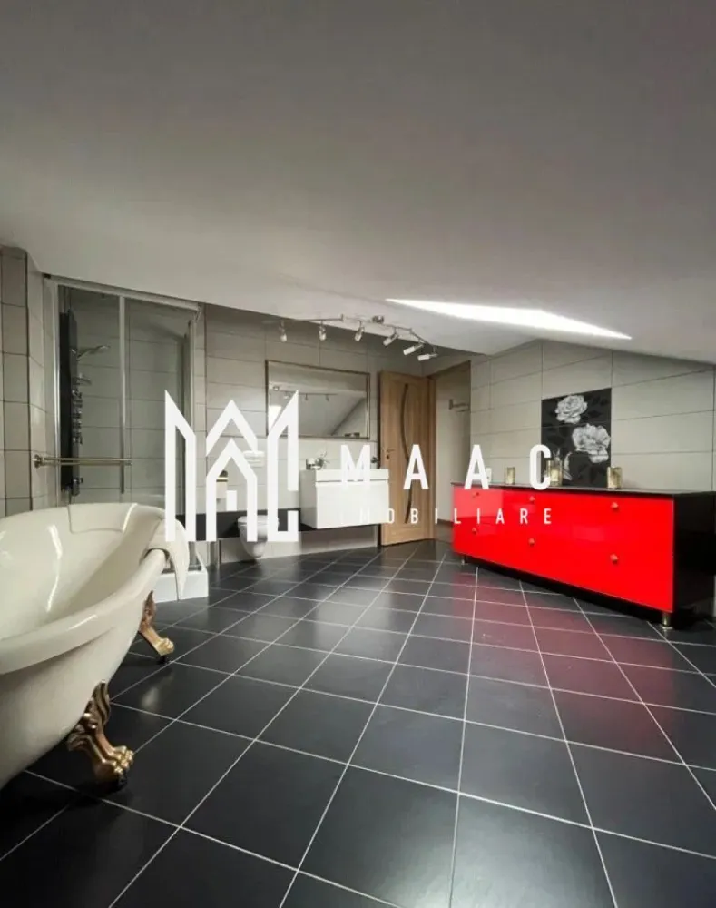 Apartament 4 camere | 100 MPU | Balcon | Decomandat | Strand - MAAC Imobiliare va prezinta un apartament cu 4 camere, balcon, 100mp in zona Ștrand. Detalii principale: Suprafață utilă: 100mp Structură: Apartament pe două nivele (etaj + mansardă) Orientare: Sud-vest, cu priveliște splendidă spre munți An construcție: 2012 Etaj: 6 Compartimentare: Primul nivel (60mp): Hol primitor. Baie complet utilată: Modernă și funcțională, cu toate facilitățile necesare. Living generos open-space cu bucătăria. Două dormitoare: Luminoase și spațioase. Balcon închis. Al doilea nivel (mansardă, 40mp): Dormitor: Dotat cu un șemineu electric, creând o atmosferă caldă și primitoare. Baie complet utilată. Facilități și avantaje: Proximitate: La doar 10 minute de zona centrală a Sibiului. Acces facil: Aproape de mijloacele de transport în comun, supermarket-uri și farmacie. Pentru mai multe detalii precizați telefonic că ati văzut anunțul cu ID: CP2027584 }}