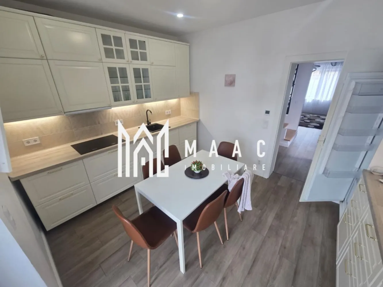 Casa moderna 4 camere 500 teren zona Terezian