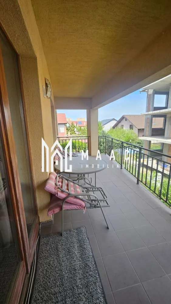 Apartament 3 camere 2 bai terasa Lidl Selimbar - Agentia imobiliara Maac va propune spre inchiriere apartament 3 camere decomandate situat la etajul 1 in spate la Lidl Selimbar .

Beneficii : 

- suprafata utila 100 mp 
- 2 bai
- terasa de aproximativ 20 mp 
- mobilat utilat 
- loc de parcare 
- zona usor accesibila
- spatii pentru depozitare 
- predare imediata 

 Pentru mai multe detalii specificati CP3079003 la telefon .