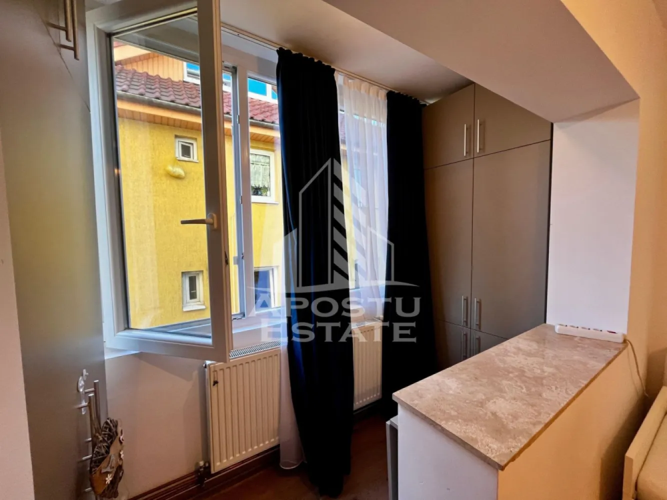 Apartament 3 camere de vanzare, etaj 2, zona Lipovei, Timisoara
