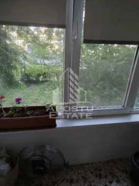 Apartament 1 camera de vanzare, zona Circumvalatiunii, Timisoara