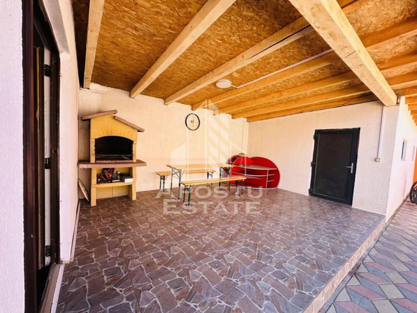 Casa la cheie in Olari