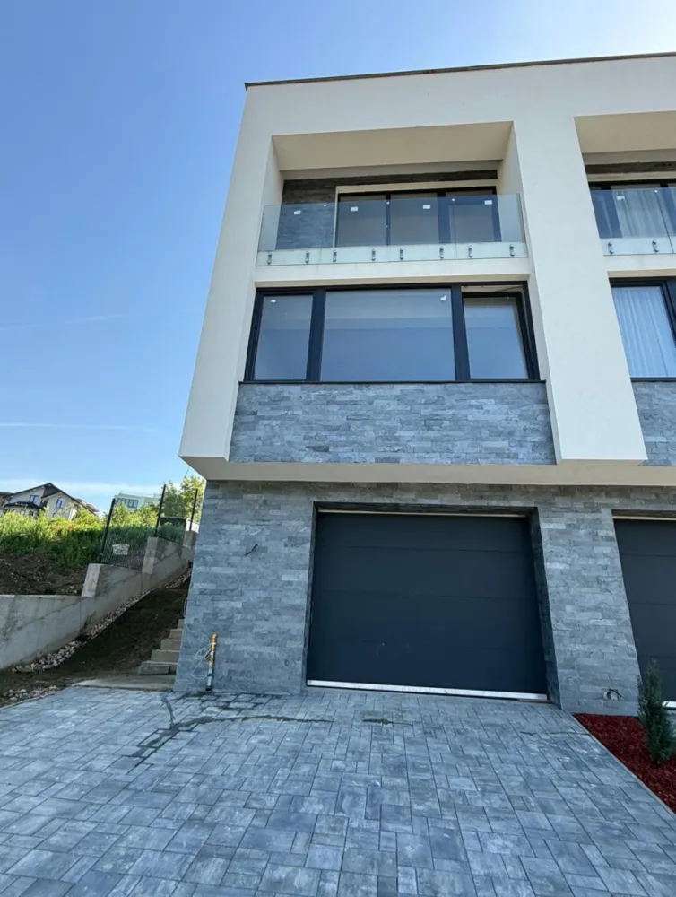 Vand duplex in cartierul Dambul Rotund , Cluj Napoca