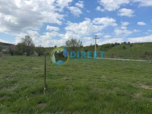 Teren intravilan , zona Zavoaie