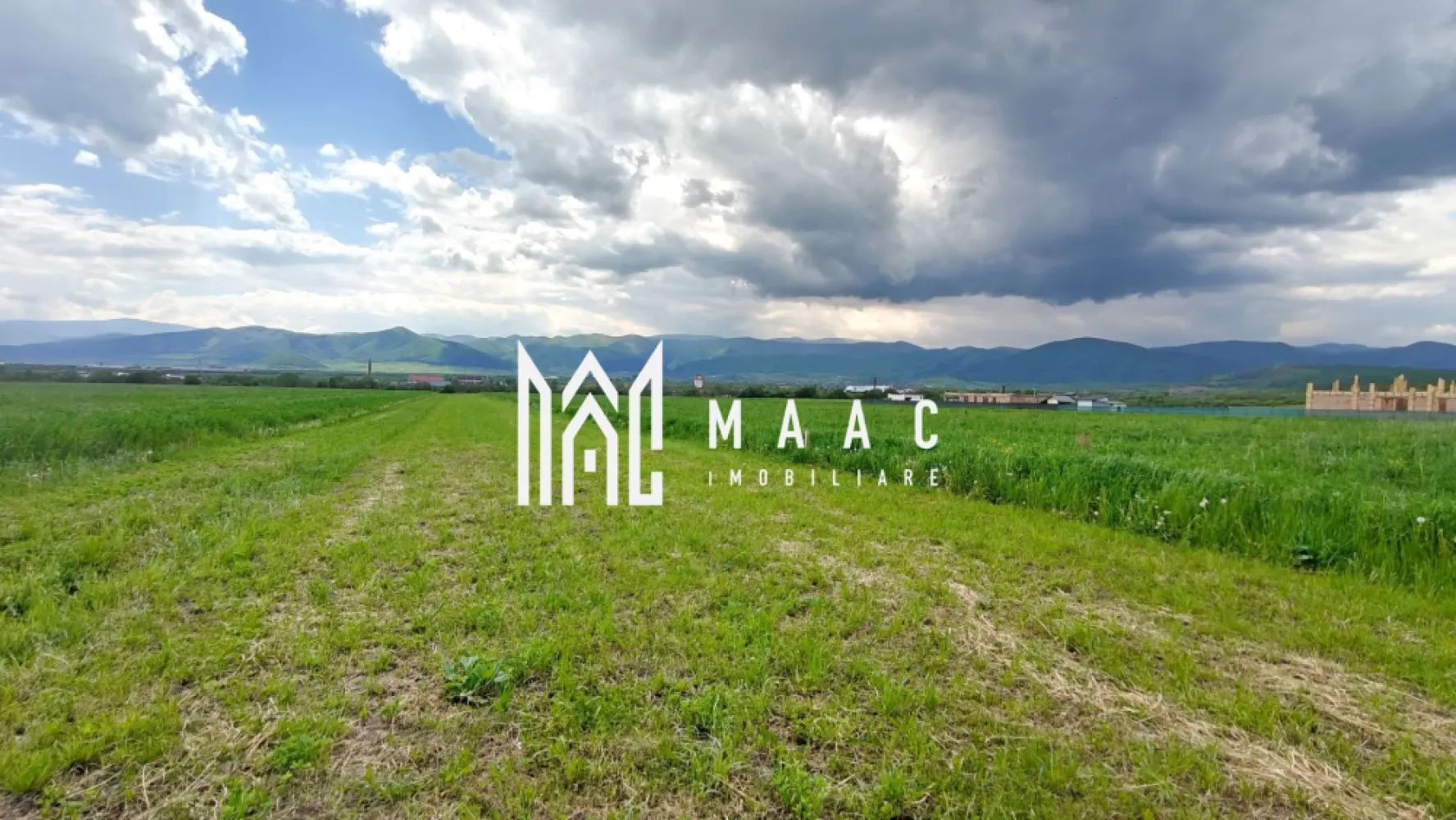 Teren extravilan I 736 mp I Zona Cabane- Cristian - MAAC Imobiliare propune spre achiziție parcele de teren cu suprafețe începând de la 600 mp, situate în zona Viile Cristianului.

Caracteristici ale terenurilor:

teren extravilan
formă regulată-35.7x 20.6 m
suprafețe între 600 și 750 mp
front stradal generos
drum de acces amenajat
zonă de cabane în dezvoltare continuă
vedere frumoasă către munți
posibilitate de racordare la energie electrică

Documente conforme, pregătite pentru vânzare.

Pentru detalii suplimentare, contactați MAAC Imobiliare și menționați ID CP3042092.