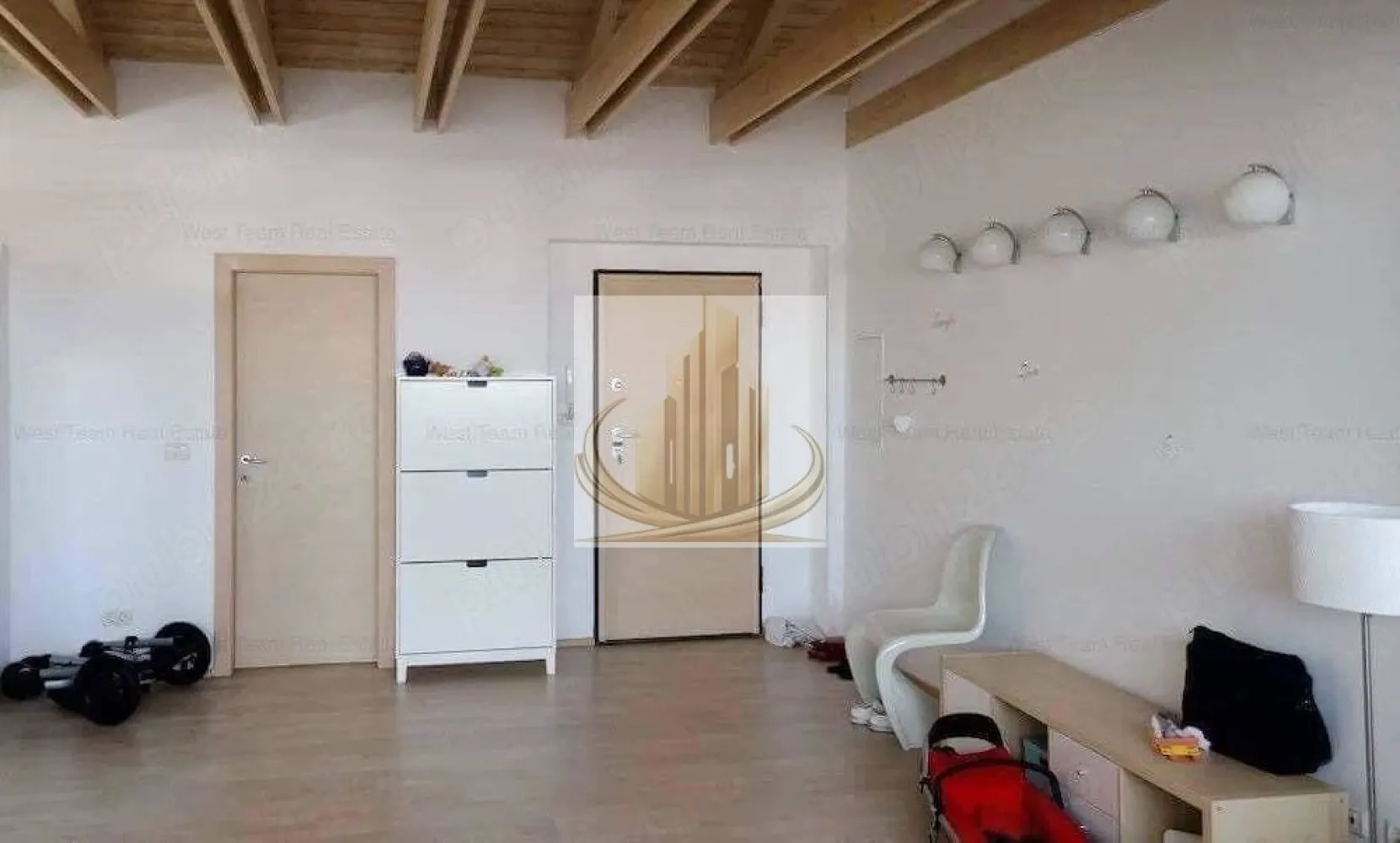 Ap 4 Camere | 136 mp | 2 Parcări Subterane incluse | Complex | Lift