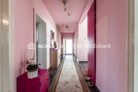 Casă spațioasă în mijlocul orasului, Str. Constantin Brâncuși
