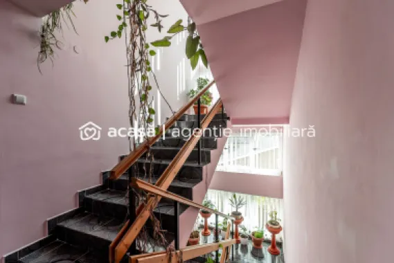 Casă spațioasă în mijlocul orasului, Str. Constantin Brâncuși