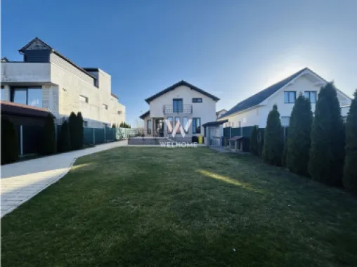 Casa individuala cu pivnita in Sura Mica, zona Salii de sport - Sibiu