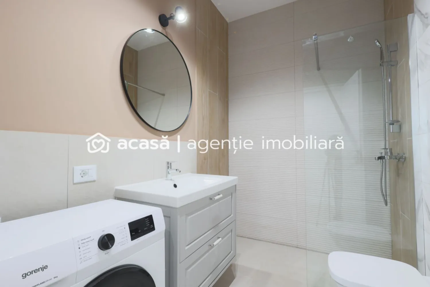 CEL MAI BUN PRET pentru un PENTHOUSE NOU – ARED LANGA AFI - COMISION 0 - Cauți un penthouse modern într-un bloc NOU, la un preț de neegalat? 
Acum ai ocazia!

📍 Situat în cel mai nou bloc ARED din complexul ARED AFI (finalizare: 30.11.2026), acest apartament se află într-un ansamblu securizat, cu 4 căi de acces și un parc privat de 1,6 hectare cu zone de relaxare, locuri de joacă, terenuri multisport și pistă de alergat.

✨ Detalii apartament:
- Suprafață: 46 mp utili + terasă 5 mp
- Etaj 6/6 | Bloc cu lift
- Compartimentare: living open-space cu bucătărie, dormitor, baie, terasă

💰 Preț & Avantaje:
- Cel mai bun preț pentru un penthouse NOU în ARED AFI
- Se vinde nefinisat (TVA nu este inclus)
- Opțiune de finisare și mobilare contracost
- Loc de parcare inclus in preț

✅ Unic pe piață – raport imbatabil între preț, localizare și confort!

📞 Contactează-mă pentru detalii la 0755 274 519 - Daniel Hord – Consultant ARED - Birou Centru

Nu dispui de toată suma? Te ajutăm noi gratuit! Îți obținem oferte de la 16 bănci
Ai o proprietate de vânzare în Arad și vrei să știi cât valorează cu adevărat?
Sună-mă pentru o evaluare GRATUITĂ!