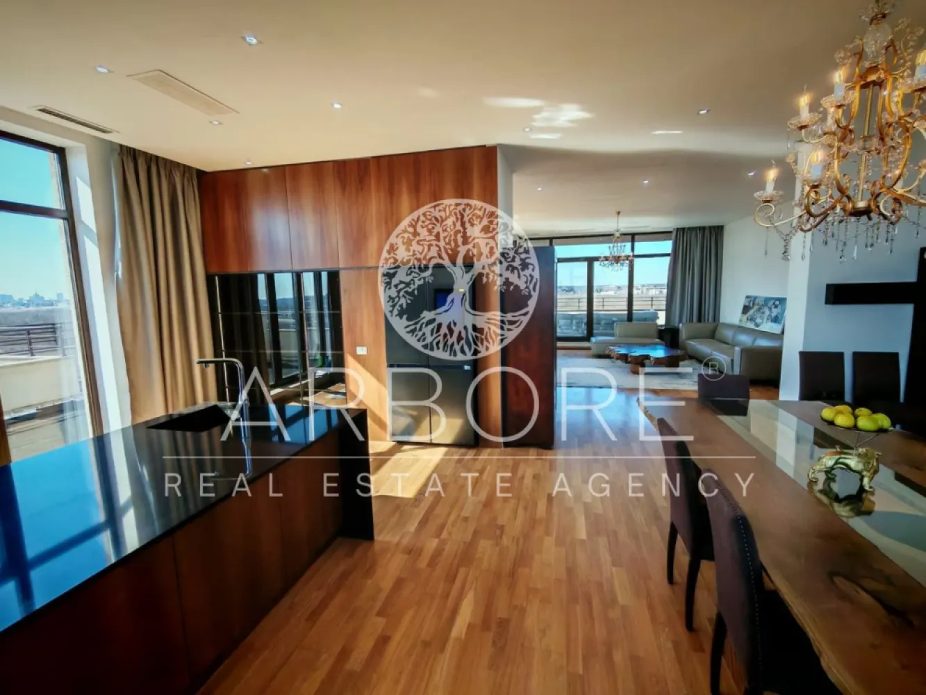 Penthouse 5 camere 250 mp lângă Ambasada SUA , zona Băneasa București - Arbore Real Estate vă oferă spre închiriere un penthouse spectaculos cu 5 camere și 250 mp, situat în una dintre cele mai exclusiviste zone rezidențiale din nordul Bucureștiului – Aleea Privighetorilor, Iancu Nicolae, Pipera, la câteva minute de Ambasada SUA și Pădurea Băneasa.

📍Penthouse-ul se află la etajul 7/7 al ansamblului rezidențial Privighetorilor 86P, una dintre cele mai apreciate dezvoltări din Baneasa.

✨ Detalii și compartimentare:
Suprafață utilă: 250 mp
Terasa: 300
Living generos, open space cu zonă de dining și bucătărie complet utilată și mobilată
3 dormitoare, fiecare cu baie proprie
Dormitor matrimonial cu dressing separat
1 debara cu intrare separată
Spații multiple de depozitare în holuri
Terasă panoramică – ideală pentru relaxare, plajă urbană sau socializare
2 locuri parcare la subteran inclus in pret

🏢 Avantaje locație:
Situat lângă Pădurea Băneasa – aer curat și liniște
Acces rapid la:
• Ambasada SUA
• Băneasa Shopping City, IKEA, Jolie Ville
• Grădina Zoologică Băneasa
• Școli internaționale de top: American School, British School, Liceul Francez „Anna de Noailles”, Avenor College, Little London, etc.

🛡️ Alte beneficii:
Ansamblu rezidențial securizat
Priveliști largi și lumină naturală pe tot parcursul zilei
Acces facil către DN1, aeroporturi și zona de birouri Pipera

Cerinte: 
Contract minim 12 luni
Comision agentie 50%
Depozit 2 luni
Pret 2800 euro + tva

📞 Disponibil imediat pentru închiriere – ideal pentru expați, diplomați sau familii care caută confort de top și intimitate.

Cu deosebită considerație,
Arbore Real Estate