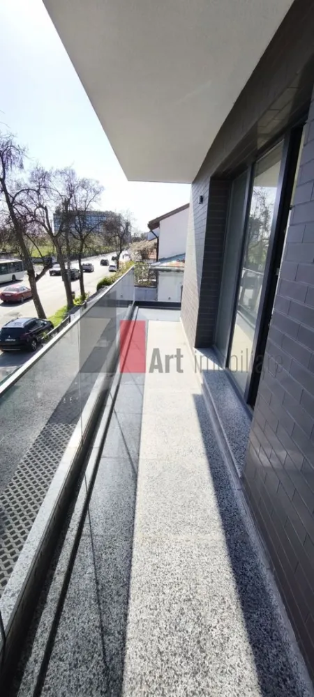 Garsoniera in bloc nou Jiului