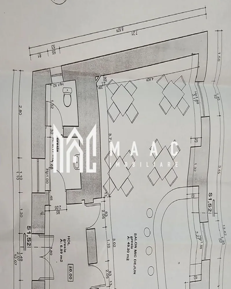 Oportunitate Rara | Imobil P+E+M - 109mp / Nivel | Central - Oportunitate de Investiție | Imobil Individual cu Potențial Ridicat de Dezvoltare în Zona Centrală a Sibiului Detalii Tehnice: Tip de Proprietate: Casă / Vilă Disponibilitate: Imediată Stare Interior: Necesită renovare Suprafață Utilă: 109.0 mp Suprafață Construită (Desfășurată): 155.0 mp Suprafață Teren: 155.0 mp Tip Construcție: Cărămidă Număr Etaje Clădire: 2 Acoperiș: Țiglă Stadiu Construcție: Necesită renovare Mansardă: Da Pod: Da Potențialul Investițional: Proprietatea este imediat disponibilă pentru achiziție. Aprobată de Direcția Județeană de Cultură pentru transformare în pensiune cu regim de înălțime P+E+M. Păstrează integritatea arhitecturală și istorică a zonei centrale a Sibiului. Cu mansardă și pod, oferă oportunități extinse de amenajare. Beneficii Suplimentare: Acces facil la mijloacele de transport și facilități locale. Această proprietate reprezintă o oportunitate excepțională pentru investitori oferind un cadru perfect pentru dezvoltare și maximizarea potențialului său. Vă invităm să ne contactați mentionand CP1885192 pentru mai multe informații și pentru a explora posibilitățile de transformare a acestei proprietăți într-un proiect de succes! }}