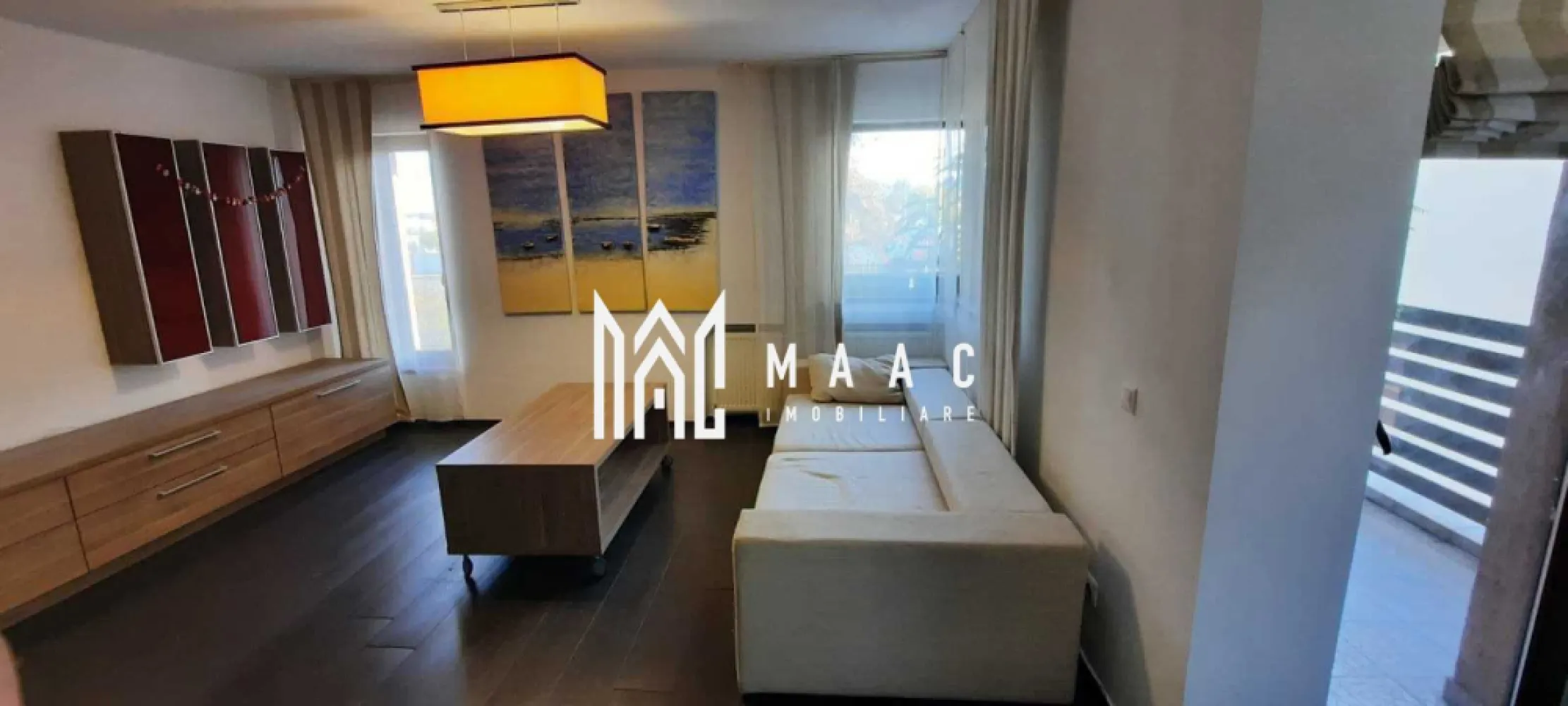 Apartament 3 Camere | 100MPU | 2 Niveluri | Calea Dumbravii - MAAC Imobiliare va propune spre vanzare un apartament cu 3 camere situat la etajul 1 al unui imobil cu 7 apartamente, situat pe Calea Dumbrăvii. Apartamentul este organizat pe două niveluri, astfel: - La primul nivel living+bucătărie open-space, baie, dressing şi balcon 4MP; - La nivelul superior hol, baie, dormitor, dormitor matrimonial + dressing şi balcon 4MP cu acces din ambele dormitoare. Apartamentul deţine un loc de parcare in curtea interioara + o boxa pentru depozitare. Imobilul are la etajul al III-lea, o terasă de 90MP cu vedere la Munţii Făgăraş, cat şi o curte interioara comuna cu filigorie, loc de grătar şi multă vegetaţie (nuc, stejar, peri, cireşi ornamentali). Retras de la frontul stradal 20ML. In imediata apropiere se afla Parcul Sub Arini, la 10 minute de Gradina Zoologica (mers pe jos). Acces imediat la pistele de bicicletă. Pentru mai multe informații sau pentru a programa o vizionare, nu ezitați să ne contactați, specificand ID: CP1879424. }}