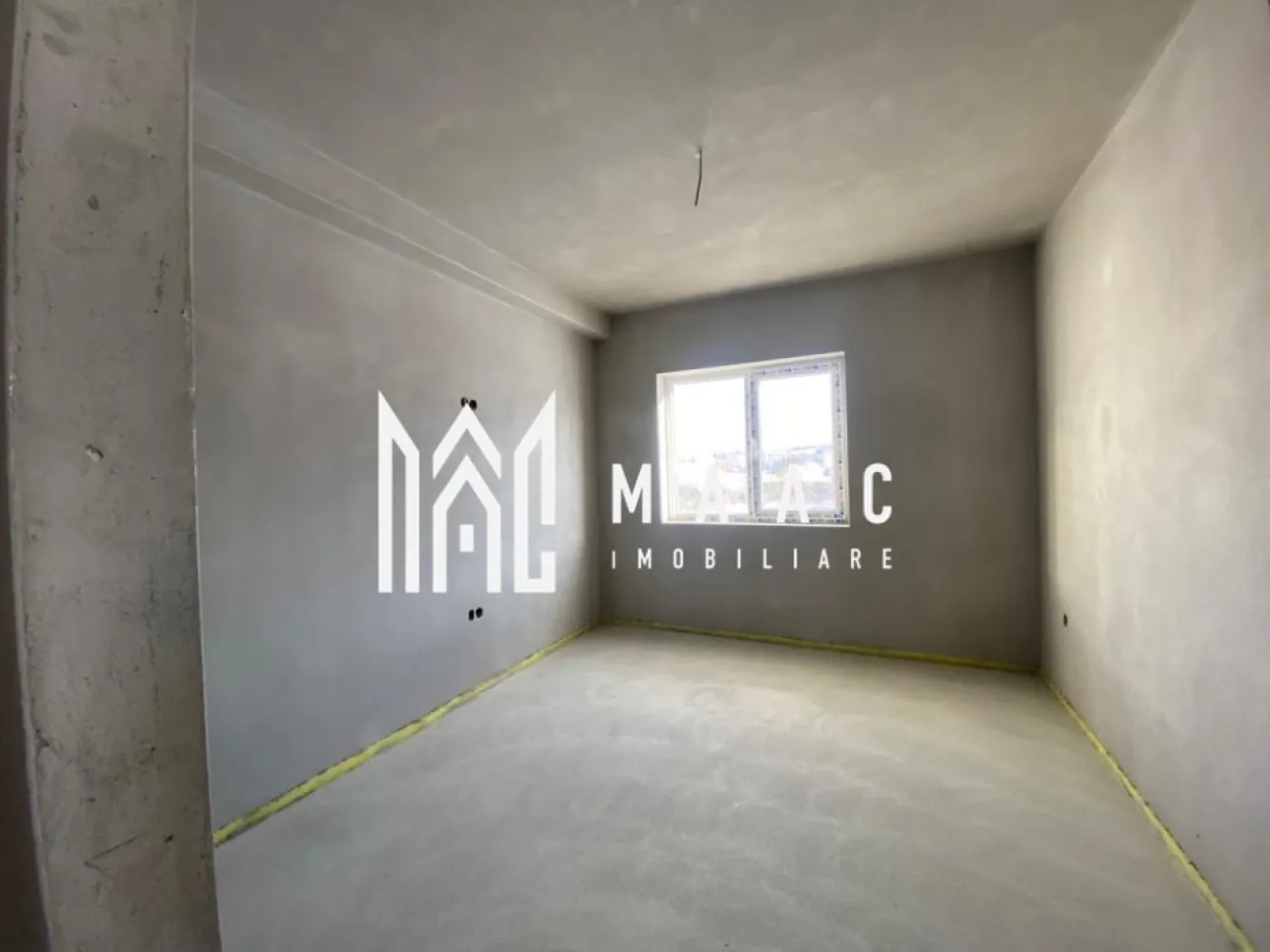 Casa Individuala | Curte 617MP | Cisnadie - MAAC Imobiliare va propune spre vanzare o casa individuala in suprafata utila de 165MP si o curte libera generoasa in suprafata de 617MP, in orasul Cisnadie. Locuinta este desfasurata pe Parter+Etaj astfel: - Parter - Hol 7.50MP, Casa Scarii 7.57MP, Bucatarie 15.68MP, Living 19.43 MP, Dormitor 1-18.93MP, Dormitor 2- 12.03MP, Baie 5.12MP; - Etaj : Hol 9.30MP, Bucatarie- 18.08MP cu iesire pe Balcon 6.04MP, Dormitor 1- 18.08MP, Dormitor 2-15.35MP, Dormitor 3-13.67MP cu iesire pe Balcon 6.04MP, Baie 5.12MP. Curtea este pavata de la si totodata are si o suprafata mare de teren cu gazon. Această proprietate se bucură de o locație intr-o zona liniștită și sigură, cu vedere spre Muntii Fagaras. Pentru mai multe detalii precizati telefonic ca ati vazut anuntul cu ID: CP1879178 . }}