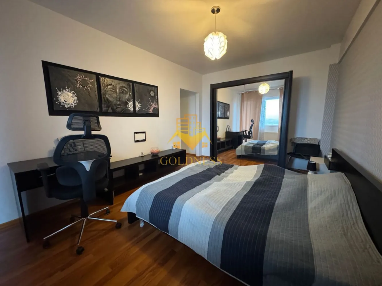 3 camere open-space, balcon, C. Brancusi, Alverna, Gheorgheni - GOLDNESS Imobiliare va propune spre inchiriere un apartament cu 2 camere complet mobilat si utilat, la etajul 8 intr-un imobil de 9 etaje, in Cartierul Gheorgheni, Zona Alverna.
Posibilitatea de a parca in zona.
Se afla in apropierea statiilor de transport in comun, magazine, restaurante, spatii verzi, farmacii, etc. 

Apartamentul este compartimentat astfel:
 - dormitor cu pat matrimonial, dressing, noptiere
 -dormitor cu canapea, comoda, dulap
 - living cu bucatarie open space complet utilata si mobilata, canapea extensibila, loc de servit masa 
 - baie cu cada, calorifer port prosop si dulap pentru depozitare.
 
Imobilul este dotat cu toate cele necesare- centrala proprie, frigider, aragaz, hota, masina de spalat haine, Aer conditionat, etc. 

Daca sunteti interesati de acest apartament si doriti sa il vizionati, dar si pentru alte oferte nu ezitati sa ne contactati telefonic sau prin e-mail. Va stam la dispozitie!
Pentru intermediere se percepe un comision de 50% din pretul chiriei!